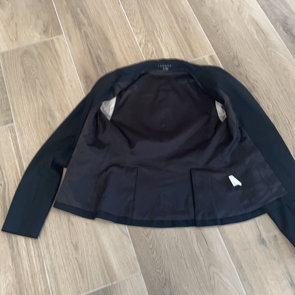 COPY - Theory black blazer Size 2 w/ two front pockets - Picture 10 of 12